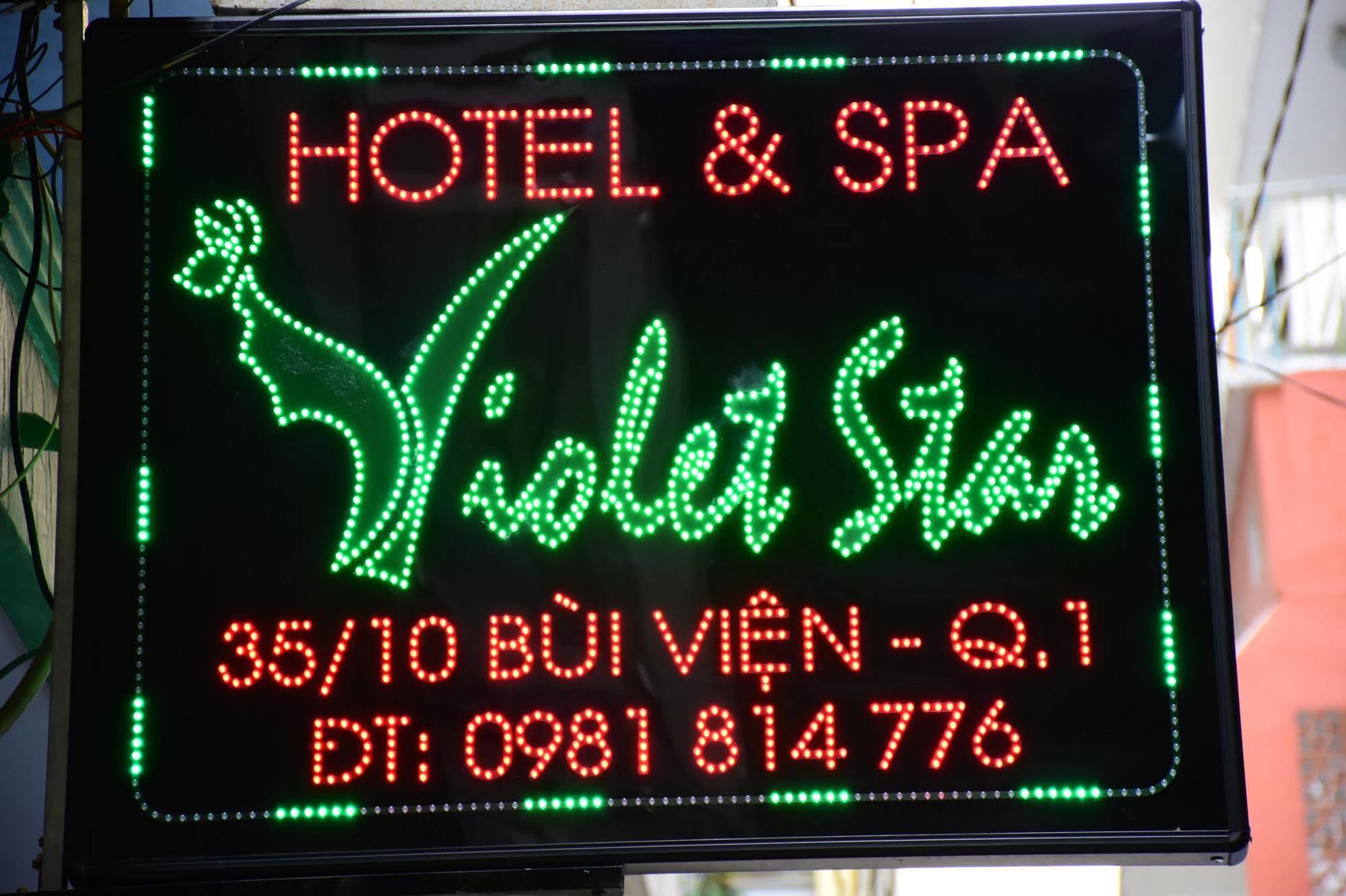 Violet Star And * Hô Chi Minh-Ville
